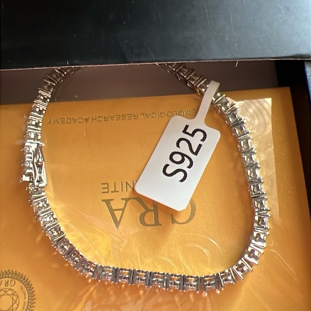Elegant Silver Bracelet